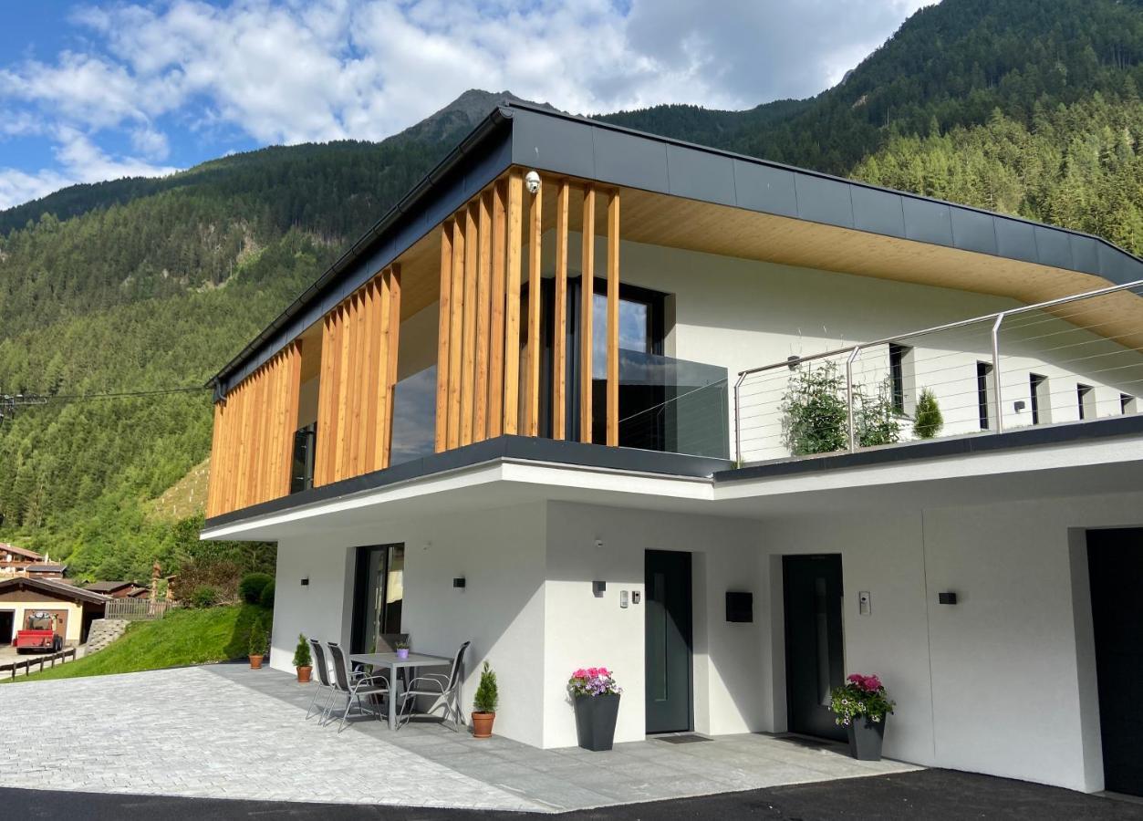 Apartment Jasmin Neustift im Stubaital Luaran gambar